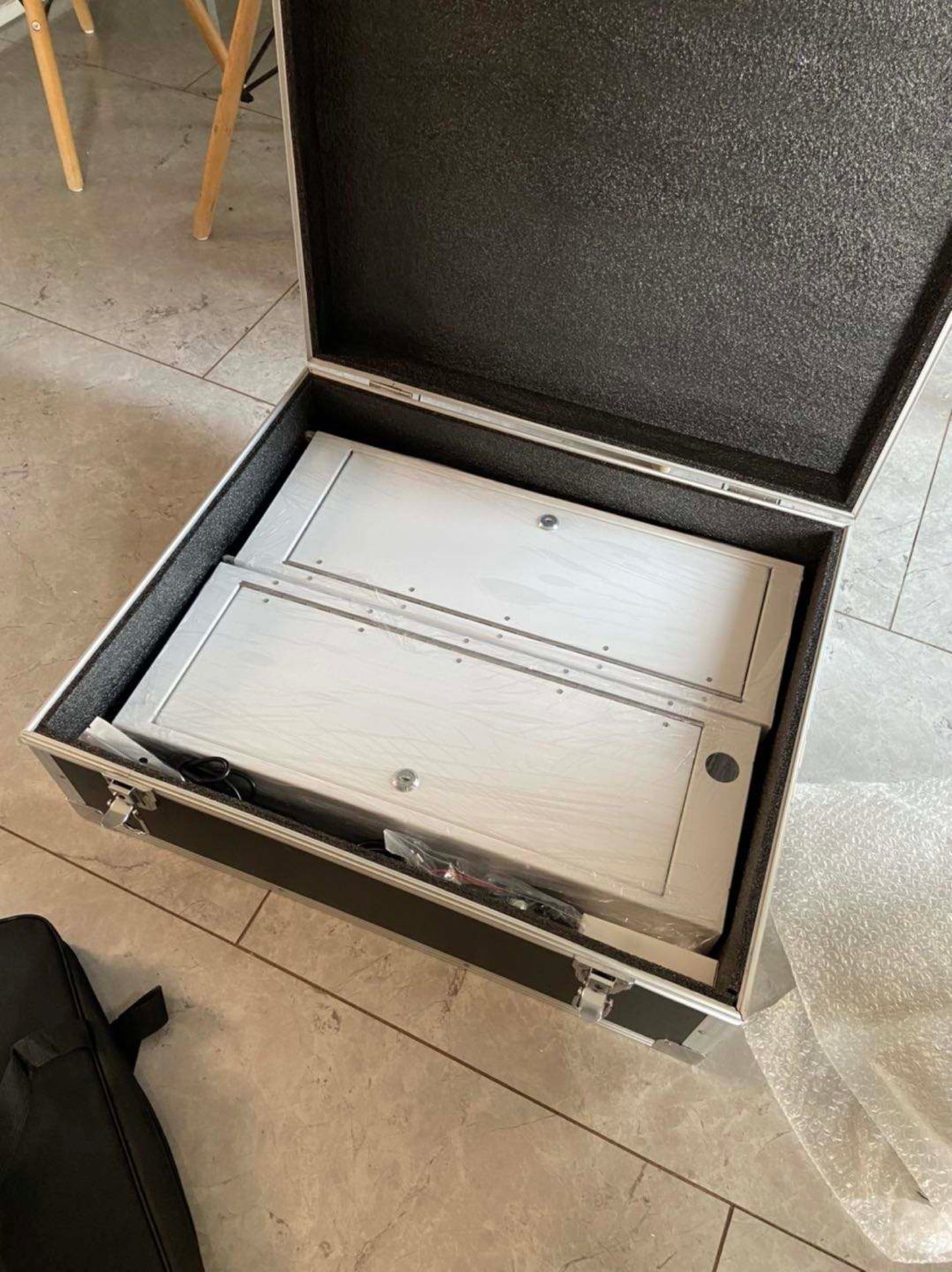 EXPLORER 2.0 - TABLET BOOTH